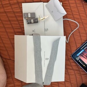 Brunello Cucinelli Cream Sleeveless Mandarin Collar Blouse with box & parfum